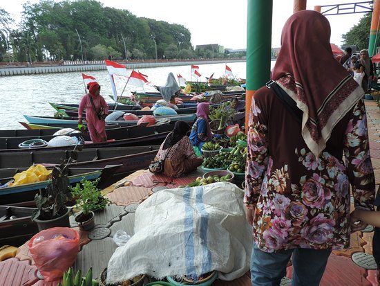 Taman Siring 0 Kilometer Banjarmasin