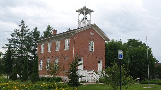 1876 Coralville Schoolhouse
