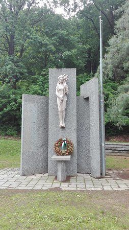 Monumento ai Caduti di Azzate