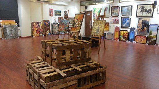 LeArtigiano Art Gallery