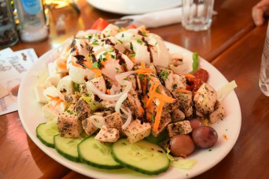 The Grapes Wines Bar