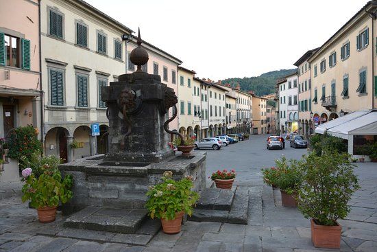 Piazza Tanucci