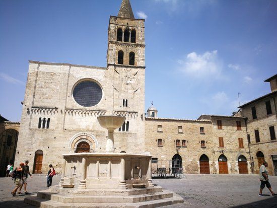 Piazza Silvestri
