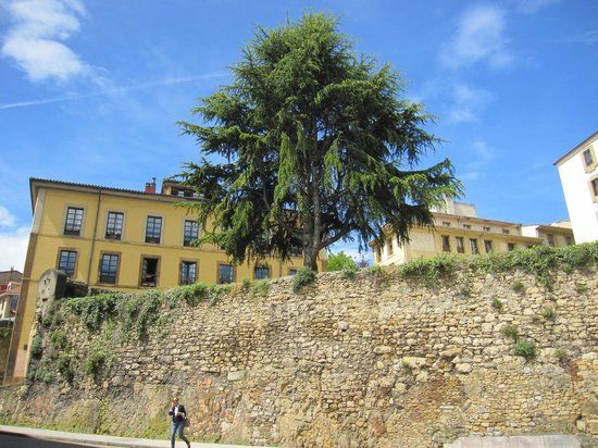 Muralla medieval de Oviedo