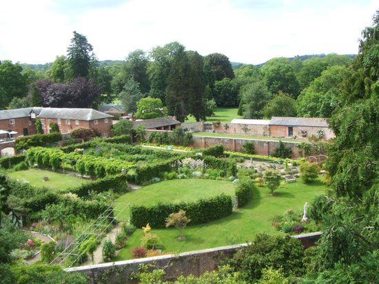 Glansevern Hall Gardens
