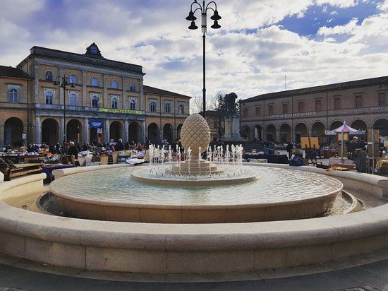 Piazza Ganganelli
