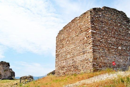 Castle of Nea Peramos