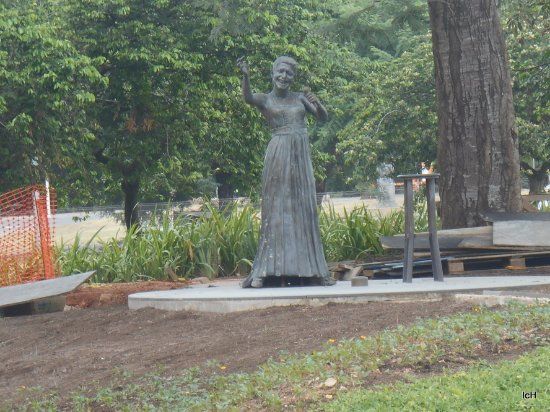 Estatua de Elis Regina