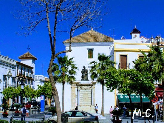 Monumento a Elio Antonio de Nebrija