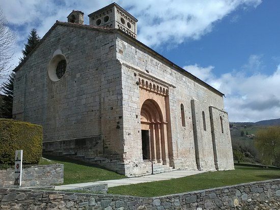 Església de Santa Cecilia de Molló