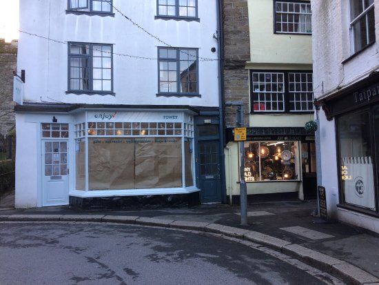 The Du Maurier Literary Centre