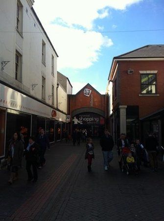 Hillstreet Shopping Centre