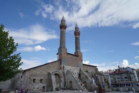 Çifte Minareli Medrese
