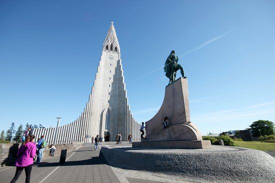 The Statue of Leif Eiriksson