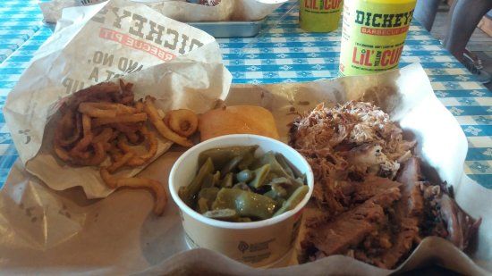 Dickeys' Barbecue Pit