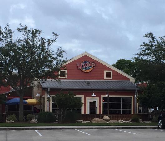 Willie's Grill & Icehouse