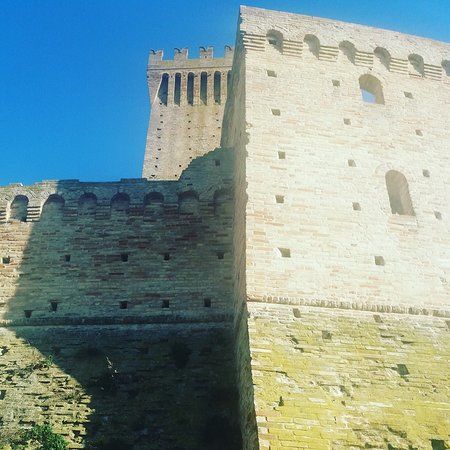 Castello di Montefiore