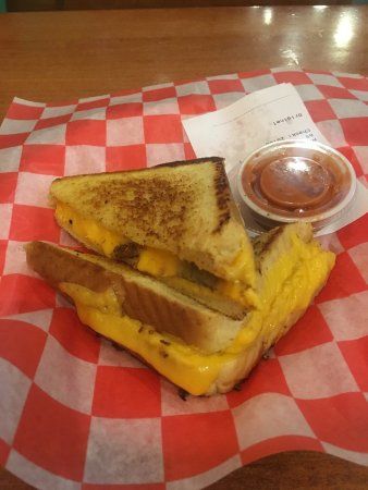 Cheesie's Pub and Grub