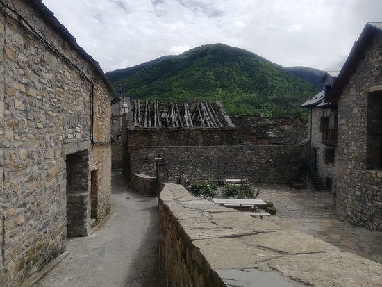 Iglesia de San Saturnino