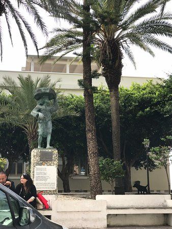 Monumento alla Bagnarota