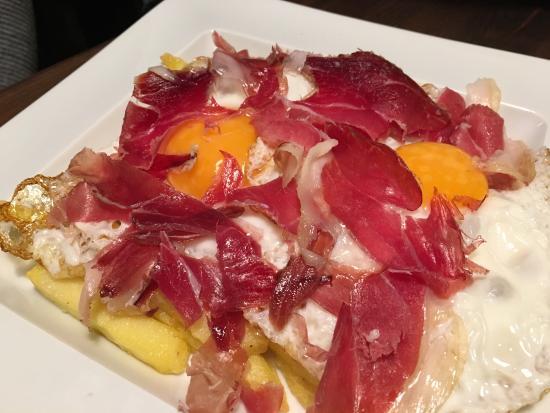 Restaurant Taverna De La IAIA