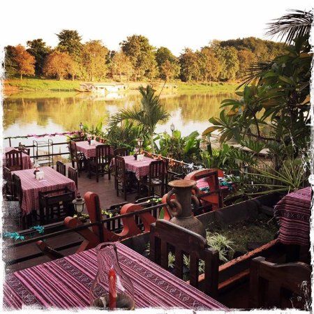 Paak Dang Riverside Dining