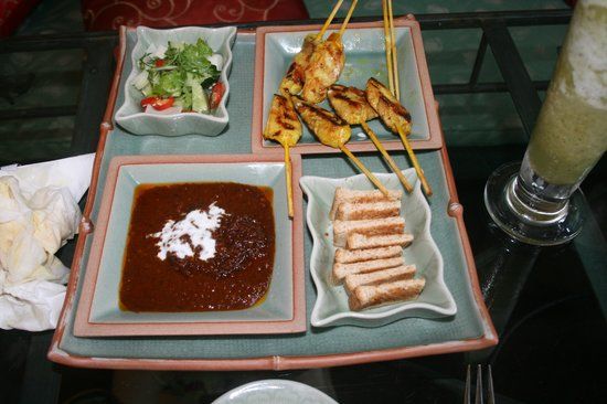 Raming Tea House Siam Celadon