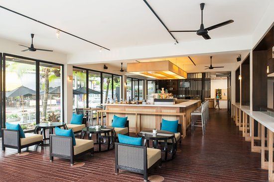 76 Bar Drink and Dine