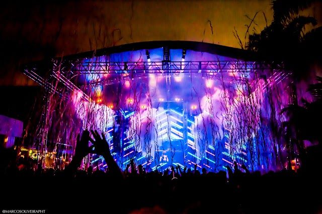 The Week International