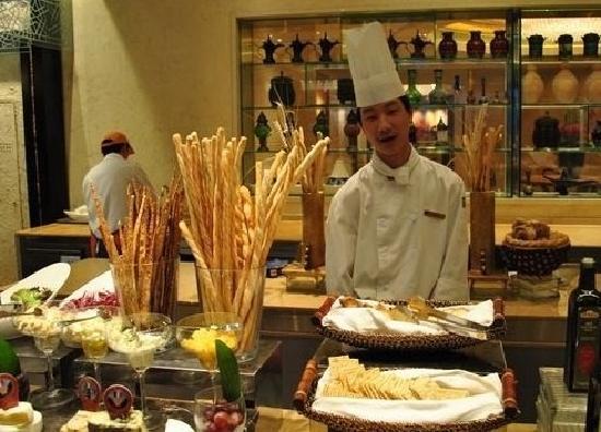 Shangri-La Hotel Chengdu Cafe Z