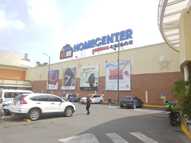 Jardin Plaza Shopping Center