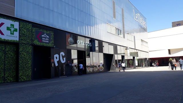 Espace Commercial Grand Angle