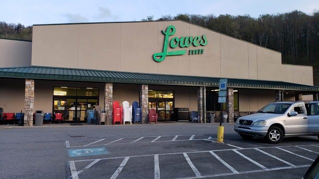 Lowes Foods of Banner Elk