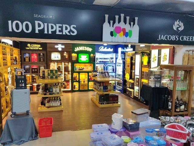 OSCAR's JUNCTION SUPERMARKET