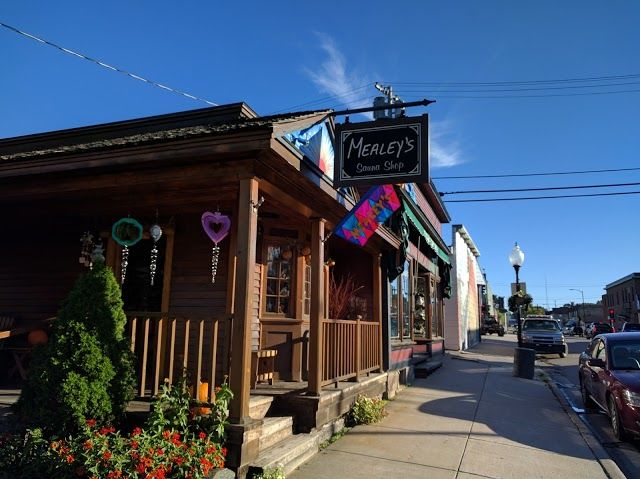 Mealey's Gift & Sauna Shop