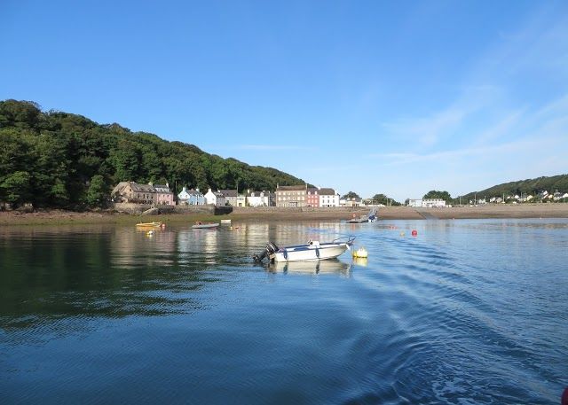 Dale Yacht Club