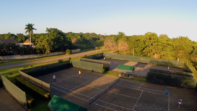 Sea Horse Ranch Luxury Resort