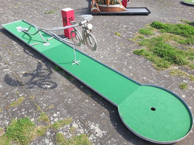 Nuture Mini ART Golf Berlin