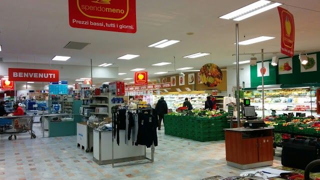 Simply supermarket