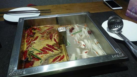 Chongqing XiaoTianE Mei RenMei Modern Hot Pot