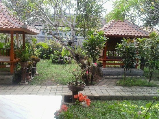 Tulisa Sari Resto & Bar