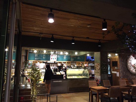 Caffe Bene Gundae History Road Intersection Store