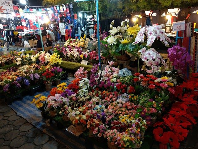 Chang Klan Night Market