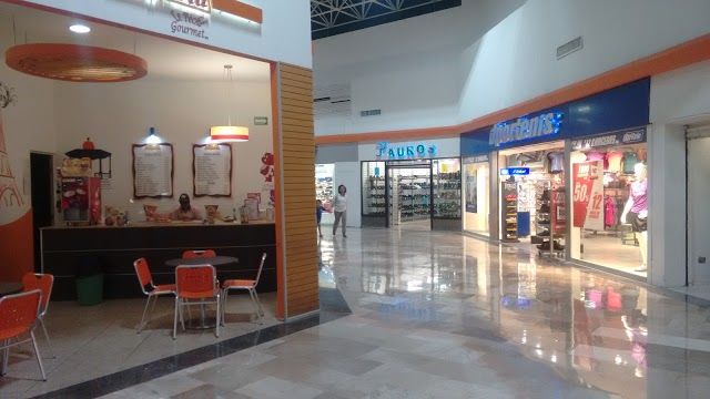 Plaza Crystal