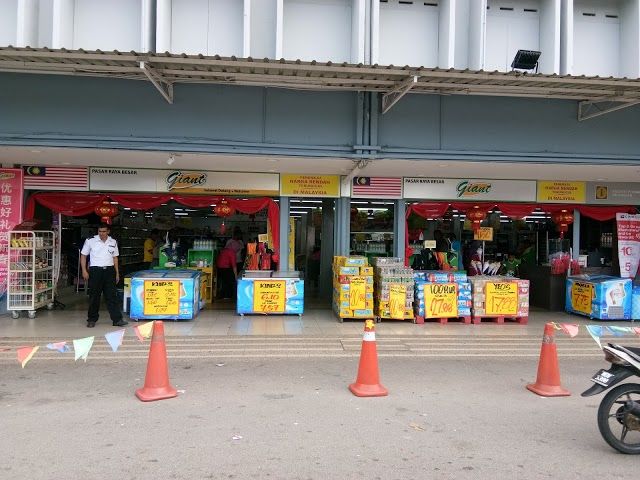 Giant Supermarket Klebang Melaka