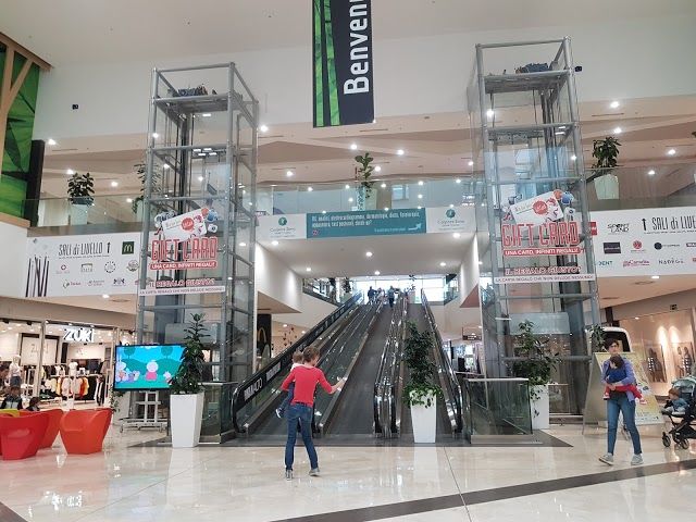 Centro Commerciale Le Due Torri