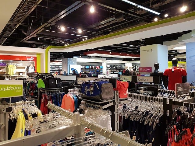 The Shoppes at La Paz