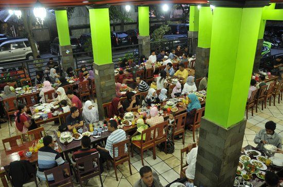 Ayam Bakar Wong Solo