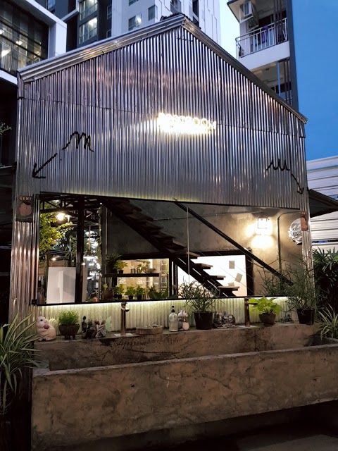 The Quarter Wutthakat