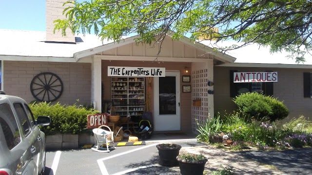 Carpenters Wife Antiques